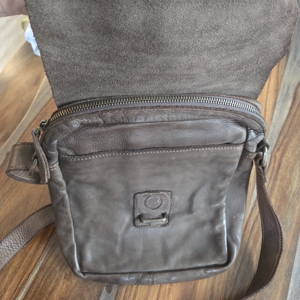 Magnetic Harbour 2nd Women's Chocolate Brown Leather Crossbody Bag Adjustable - Picture 3 of 14